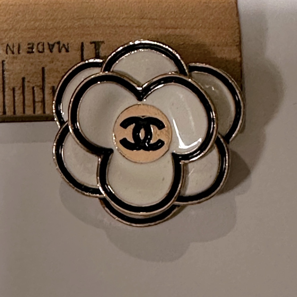 CHANEL Cream and Black Floral Button